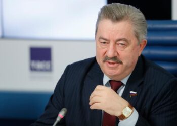 MOSCOW, RUSSIA - FEBRUARY 16, 2017: State Duma member Viktor Vodolatsky at a press conference at the Moscow office of the TASS news agency to discuss the start of a national campaign, Virtual Front, to encourage users to contribute to Wikipedia in order to provide a Russian perspective on a variety of issues. Mikhail Japaridze/TASS

Россия. Москва. 16 февраля 2017. Заместитель председателя комитета Госдумы по делам СНГ, евразийской интеграции и связям с соотечественниками Виктор Водолацкий во время пресс-конференции, посвященной запуску Всероссийской акции "Виртуальный фронт". Михаил Джапаридзе/ТАСС