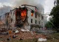 Firefighters work at the site of a building hit by a Russian drone strike, amid Russia's attack on Ukraine, in Kharkiv, Ukraine June 7, 2025. REUTERS/Sofiia Gatilova TPX IMAGES OF THE DAY